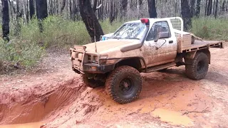 1991 Toyota Hilux Ln106 Quick review and Big bog hole