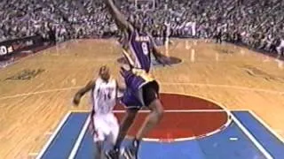 Kobe Bryant Finishes 3 Dunks in Game 5 of 2004 Finals