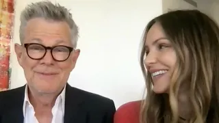 Katharine McPhee Foster & David Foster - Talking Vegas, touring together & son @ KTLA (1 April 2022)