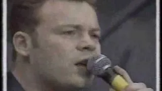 UB40 - Sing our own song (Nelson Mandela concert 1988)