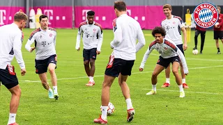 Goretzka, Kimmich, Müller and Co. skilling around in a Rondo | FC Bayern