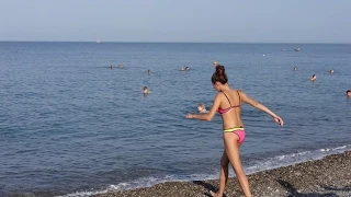 По заявкам зрителей "хорошую погоду удержали"!! 28 августа - солнечно, море t +27°C Лазаревское.