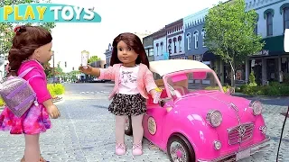 Doll Friends Ride Pink Car after Morning Routine! Play Toys!