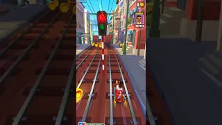 Subway surf 🚊 но рулетка решает что я буду делать #shorts #subwaysurfers