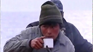 Охота на кита(эпизод #2). Чукотка. Россия./Whale Hunt (episode #2). Chukotka. Russia. 2002.