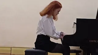 О.Евлахов "Мелодия", играет Маслова Наталия, перед поступлением в музучилище