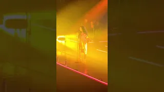 H.E.R. Damage Live