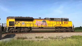 NS 249 pacing w/ UP 8951