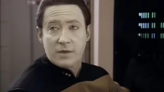 Star Trek TNG: Data defines friendship.