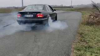 Burnout bmw e39 540i V8