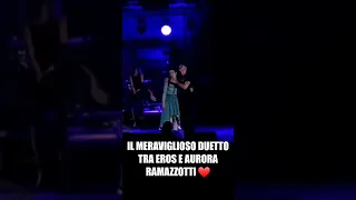 Eros Ramazzotti e sua figlia Aurora cantano la canzone che il papà ha dedicato a sua figlia