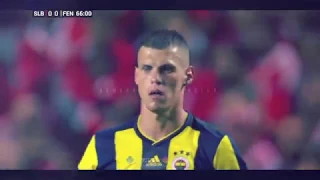 Martin Škrtel'in Benfica Maçındaki Mükemmel Performansı..