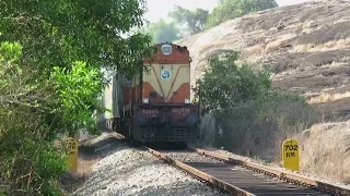 Konkan Railway Longest Duronto Attack : Ernakulam Duronto Express Cruises Through Jungle !!