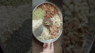 25 seconds Homemade Protein Powder | प्रोटीन पाउडर #shorts #proteinpowder #nh_with_rekha