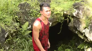 Samoan Hunter Finds Dwarf Caves!