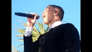 Loïc Nottet - Chandelier (live in Oostende)