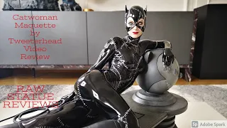 Detailed video review of the Catwoman Michelle Pfeiffer Marquette Batman Returns by Tweeterhead