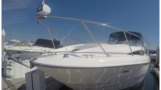 Bayliner 3055 "Walkthru Tour" by South Mountain Yachts