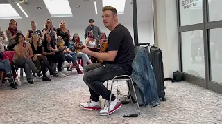 Nick Carter event Kraków Cracow CHORDS & COFFEE DNA WORLD TOUR 29/10/2022 Quit playing games