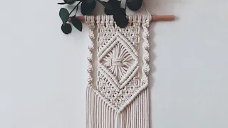 Boho macrame wall hanging tutorial - Easy beginners DIY