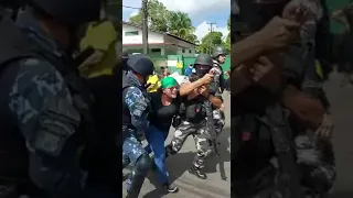 BOLSONARISTA SENDO RETIRADOS DOS ACAMPAMENTOS!