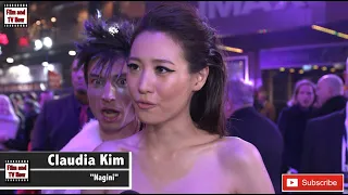 Ezra Miller photobombs Claudia Kim's red carpet interview at Fantastic Beasts 2 UK Premiere!