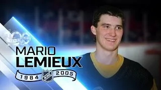 Mario Lemieux scored 100 points 10 different times