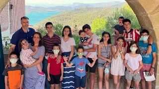 UNA FAMILIA CON 14 HIJOS