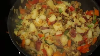 Fried Potatoes with Onions and Peppers