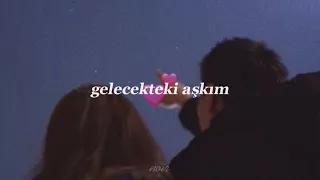 Mavi - askim | seninle karanlık bi’ sokak arasında tanışmak saçma (lyrics)