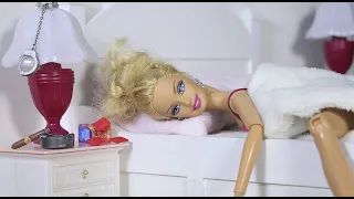 The Lost Christmas - A Barbie parody in stop motion *FOR MATURE AUDIENCES*