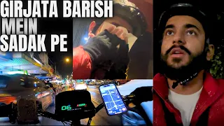 BAARISH MEIN UBER EATS ON CYCLE | INDIANS IN AUSTRALIA