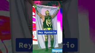 Luchadores de WWE levantando la bandera de Argentina 🇦🇷👑🇦🇷👑🇦🇷👑