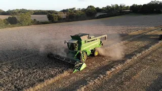 Harvest 2020 (North Yorkshire) - John Deere HillMaster T560i Combine Harvester