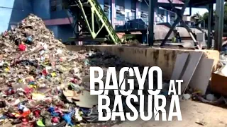 24 Oras: Sangkaterbang basura, nahango sa mga estero sa Metro Manila kasunod ng Bagyong Tisoy
