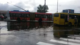 Последствия ливня, Киев рынок "Троещина".