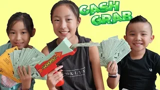 Monopoly Cash Grab Fun children's Game CKN