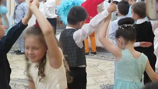 11 Выпускной  Танец   Город детства