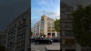 Avenue des Champs-Élysées in Paris