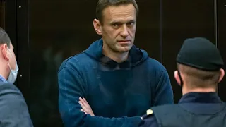 Des médecins proches de l'opposant russe Alexeï Navalny craignent pour sa vie