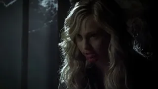 Caroline SALVA Damon e Stefan | The Vampire Diaries (2x05)