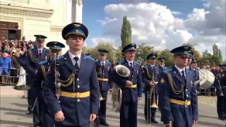 Парад казачьих войск на Соборной площади Новочеркасска