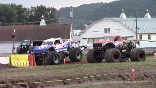 The Bloomsburg 4 Wheel Jamboree Monster Truck Racing: Bigfoot vs Master of Disaster