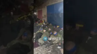 Russian prisoners forced to sing Ukrainian anthem | Ukraine War 2022