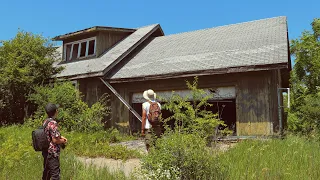 Exploring Forgotten Abandoned House In Middle Of Nowhere