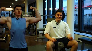 Gym Vlog: komplettes Schulter Arme Training + Posing