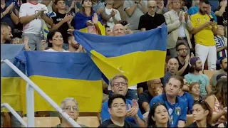 Італія-Україна: Гімн України на стадіоні Меацца.Italia-Ucraina: inno nazionale ucraino al Meazza