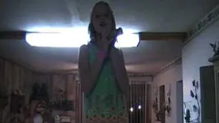 7 yr old Rylee singing Taylor Swift's  "You Belong With Me"