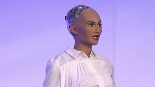 Sophia the Robot on the London Tech Week Headliners Stage @ TechXLR8