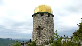 Крым, пещерный монастырь Шулдан ( отдающий эхо ), фрагменты поездки. Crimea Russia.